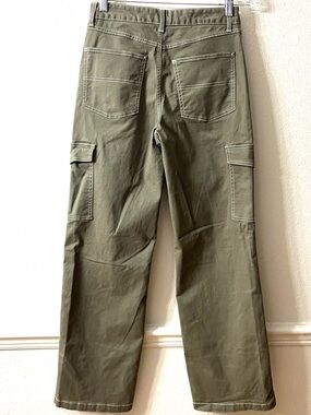 LIKE NEW H&M Cargo Pants